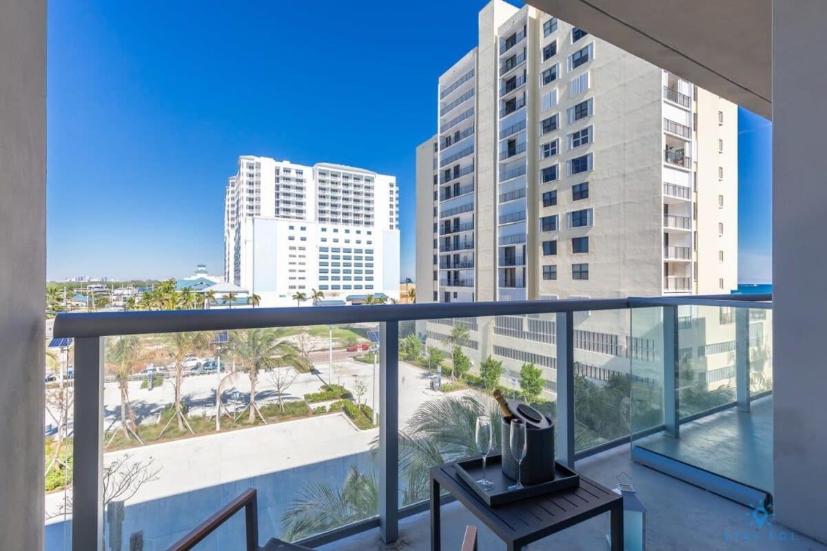 Best Stay - Rooftop Pool - Hollywood Beach Board - Walk Εξωτερικό φωτογραφία